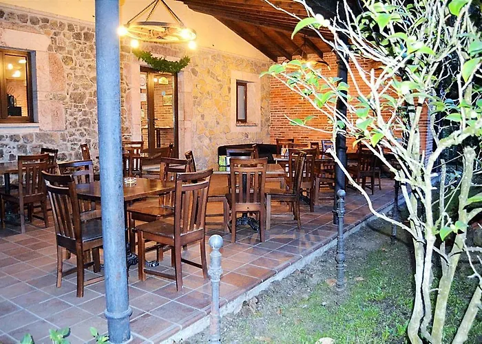 Hotel Hotel Ribera Del Chicu 3*